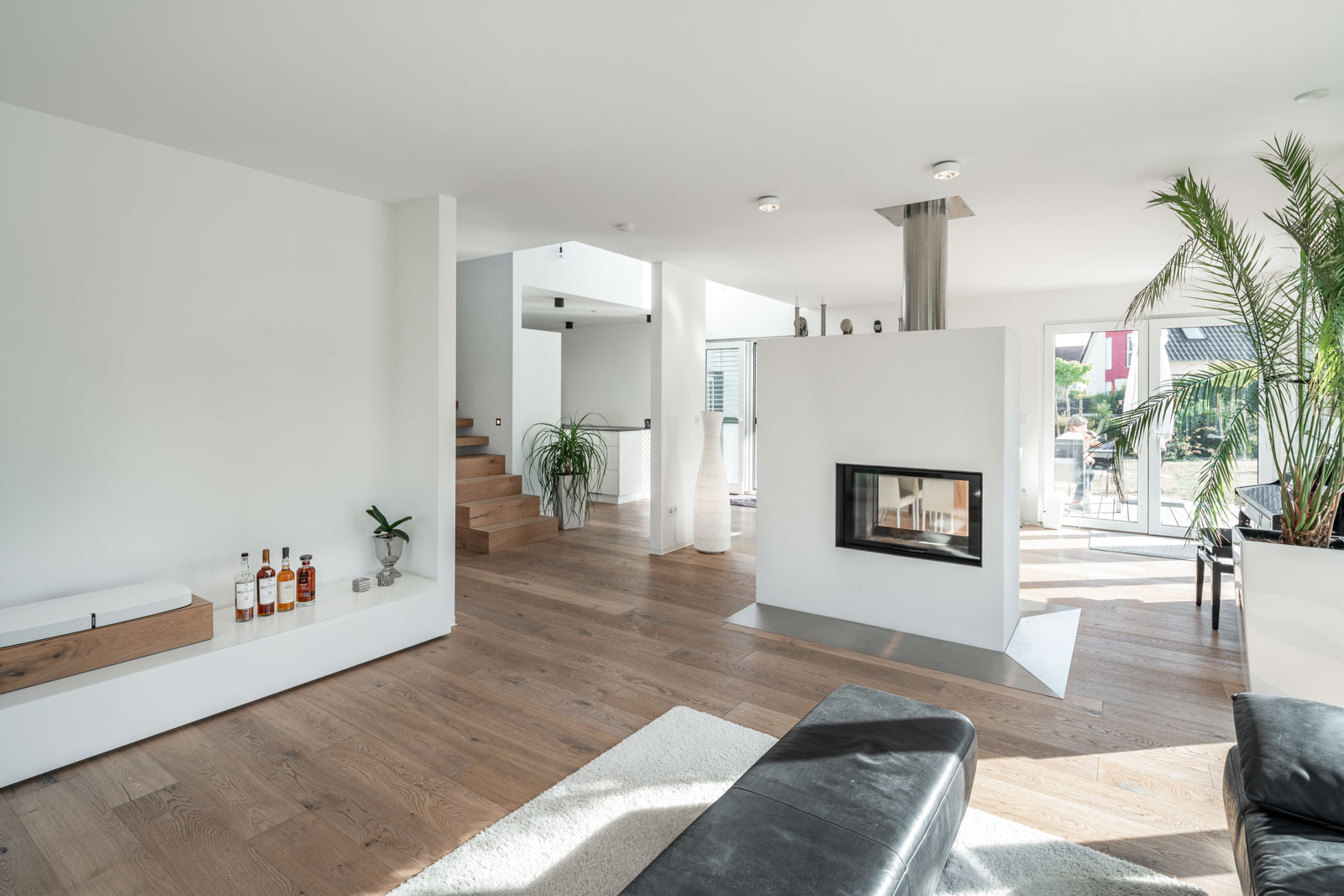 Wohnzimmer mit Kamin